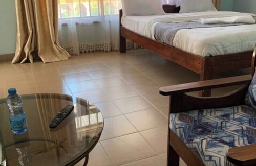 Kisumu House | Torchys Lounge Hotel in Kisumu Unit 7