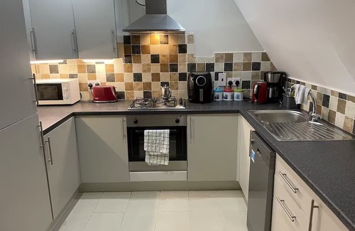 Portrush Apartment | Spacious Portrush 3 bed West Strand apartment close to golf course