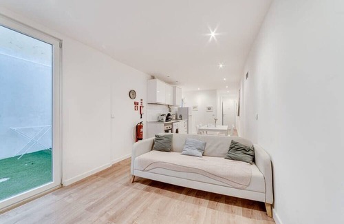 Sao Jose Apartment | Intimate & Modern in the Center of Lisbon w/Patio