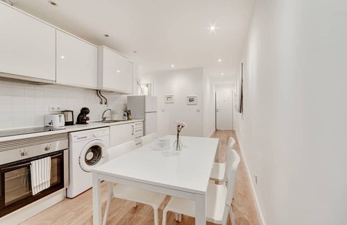 Sao Jose Apartment | Intimate & Modern in the Center of Lisbon w/Patio