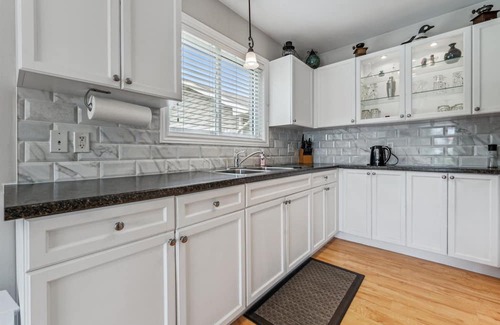 South Bruce Peninsula Cottage | Stunning Waterfront Retreat - Pike Bay