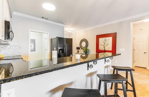 Dadeville Condo | Pool & Dock Access: Waterfront Dadeville Condo!