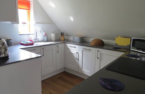 Bury St Edmunds Apartment | Charming 1-bedroom Cart Lodge in Horringer close to Bury St Edmunds