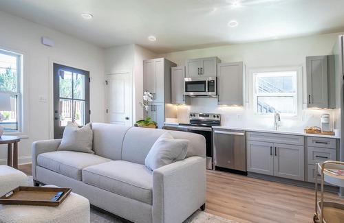 Oxford Condo | Charming 1-bedroom condo in wonderful Oxford one mile from Ole Miss campus