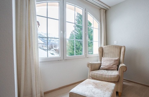 Zermatt Apartment | Spacious 3 bedroom apartment, south facing with partial Matterhorn view