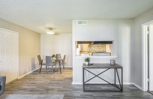 Bedford Apartment | 3001 Crystal Springs 614 I Spacious 1 Bed 1 Bath