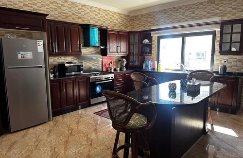 Suwailih Apartment | Charming 2-bedroom apartment in Quiet Building near Shopping, Hospital, Mosque