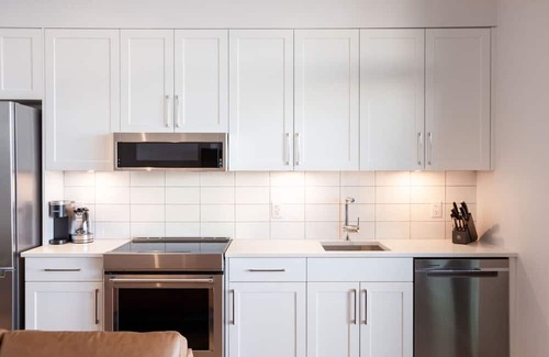 Regional District of Nanaimo Apartment | Suite 107 - One-Bedroom Oceanview Queen Suite