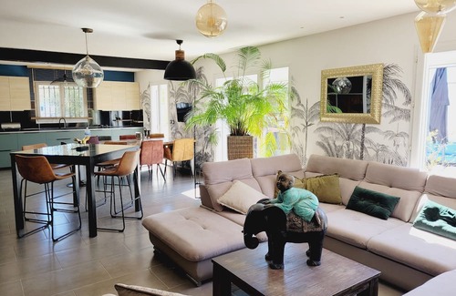 Vendres Villa | The Jade Pearl