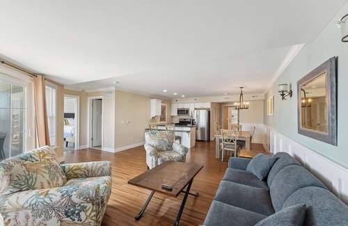 Townsend's Inlet Condo | The Dunes Sleeps 8 with a View