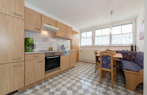 Tropolach Apartment | Apartment in Tröpolach near Nassfeld Gondola