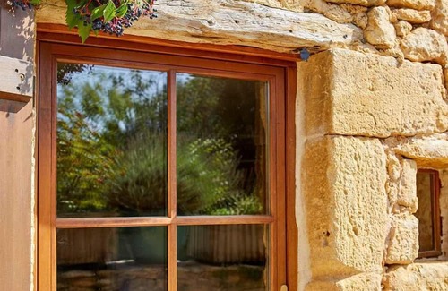 Vitrac House | The Troglodyte cave Suite