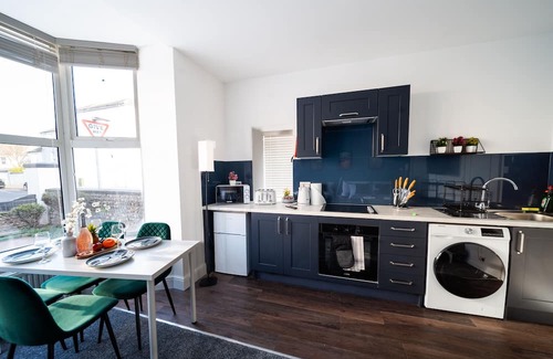 Bognor Regis Apartment | Open Mind Property - Apartment with 2 Double beds