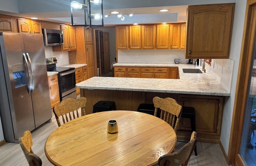 Waterloo House | Welcome to Olympic Taj MahalnSpacious house, in marvelous Waterloo