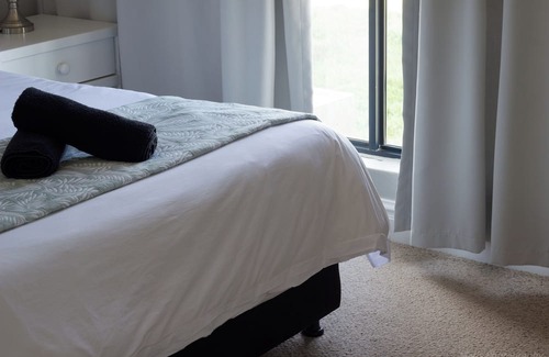 Durban Apartment | Luxury 4-Bedroom Apartment with Stunning Seaviews & Aircon – Your Dream Escape