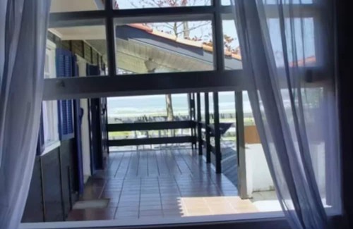 Guaratuba Apartment | FACING THE SEA literally