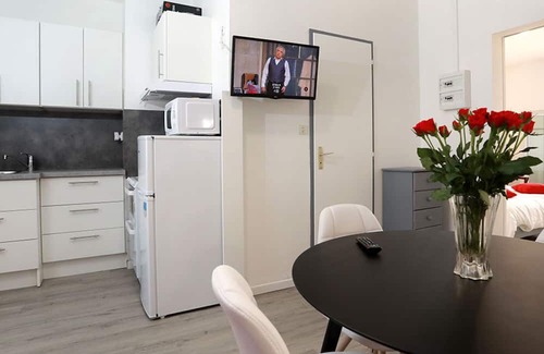 Dax Apartment | Cozy Apartment in Central Dax – 2 Min from Thermal Baths, Quiet & Comfortable