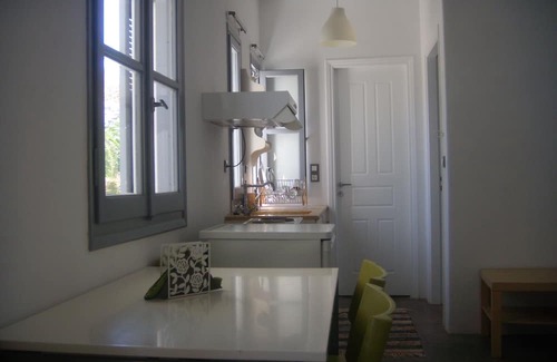 Livadi House | Inn 'Perseas' with Mountain View, Wi-Fi and Air Conditioning