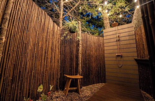 Gainesville Cabin | SkyDome Hideaway—The First Luxury Dome in DFW!