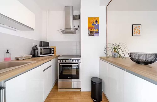 Vals-les-Bains Apartment | Superb studio with river access and private square
