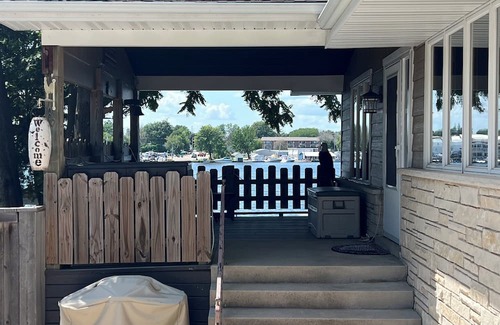 Winneconne House | EAA Week 3-bedroom Lake House in beautiful Winneconne