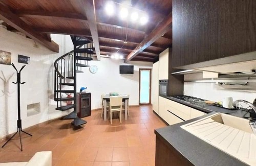 Lierna Apartment | Tom and Jerry