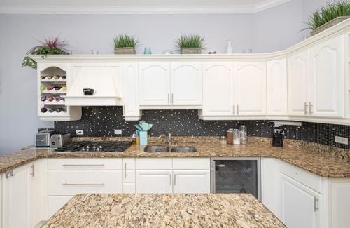 Patricks Island House | PROSPECT OASIS: Nestled on the pristine waters of the Cayman Islands