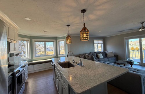 Cedarville House | Amazing Golf Course at the Beach, Ocean view 3-bedroom Apartment Plymouth, MA