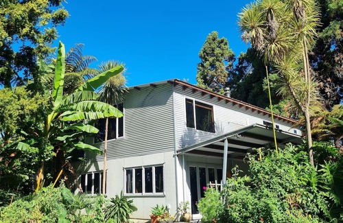 Clive House | Large Riverside home in garden setting between Napier and Hastings