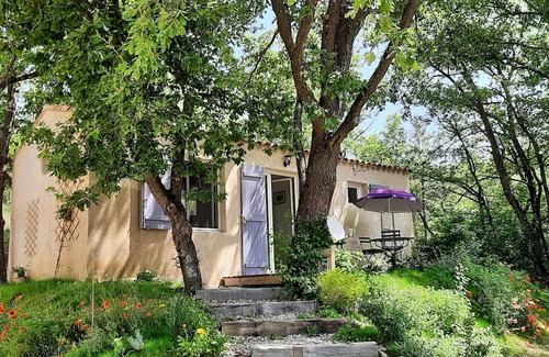 Sainte-Croix-a-Lauze House | Country cottage, calm and relaxation in the sun.