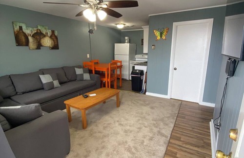 Hampton Apartment | 23 B ST Apartments