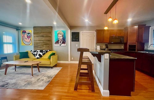 Owensboro House | Gallery Housen nI hope that you'll love your stay as much as I enjoy sharing it.