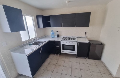 Queretaro Apartment | House With Swimming Pool, Full Kitchen, Wi-Fi, Free Parking, Up to 6 Guests