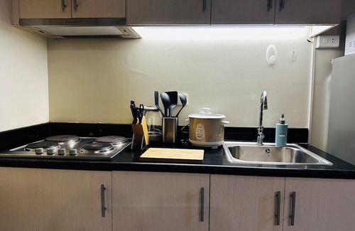 Salcedo Village Condo | Cozy 2-bedroom condo with AC, WiFi in pleasant Makati