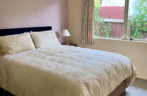 Raglan House | Cosy Raglan Retreat