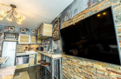 Cervinia Apartment | Cozy Studio in Cervinia with Direct Ski Slope Access