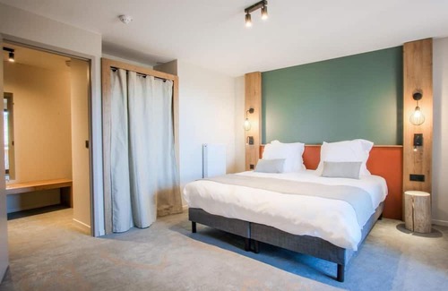 Mont-de-Lans Hotel | Wifi, 10m from ski slopes, swimming pool, sauna, tv, 27m², Les 2 Alpes