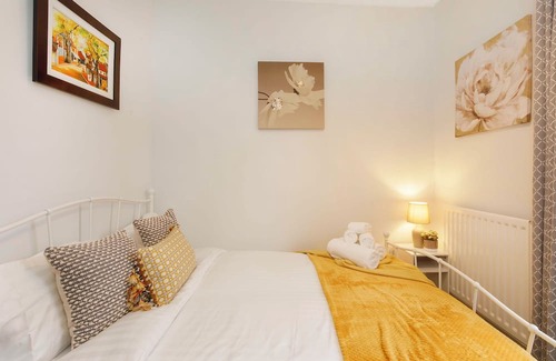 Acomb Bed & Breakfast | Three Bedroom House | York Getaway 1#