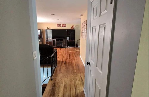 Newburgh House | Fully furnished master king bedroom with it's own full bathroom