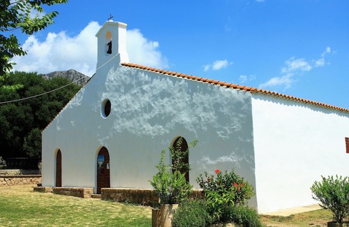 Lotzorai Apartment | Villa Juniper, only 240mt from the sandy beach!