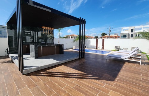 Punta Cana Villa | Villa Paraiso Punta cana, D.R. Ideal for sharing with family and friends 5 rooms.