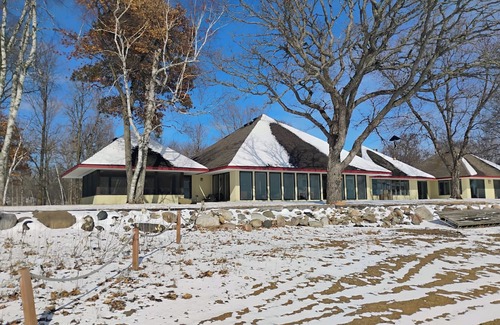 Indian Shores House | Charming 4-bedroom house in lovely McGregor with WiFi, AC