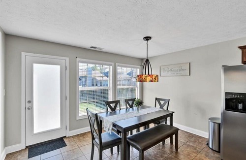 Buechel House | Amazing 4-bedroom house in Louisville near golf club