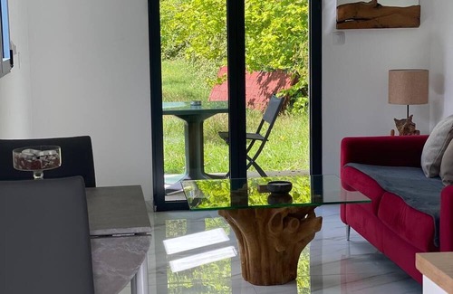 Dammarie Les Lys Apartment | Tiny House DALIA Jardin & Forêt