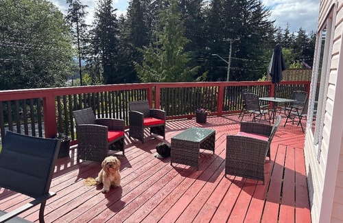 Cormorant Island House | A New Pet Friendly Getaway in Alert Bay