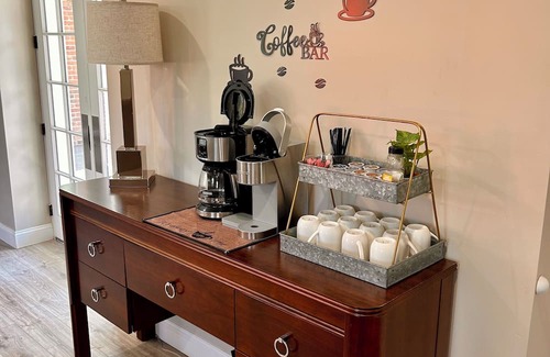 Goldman House | The Zion House - Charming Historic Home Perfect for Family Vacations and Events