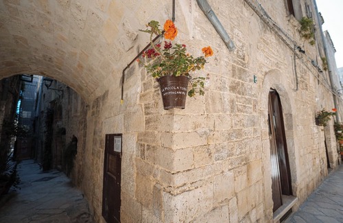 Bisceglie Apartment | The Little Tower