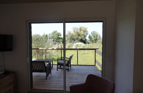 Les Conches House | 2 wooden houses near the ocean. Quiet, perfect for family gatherings.