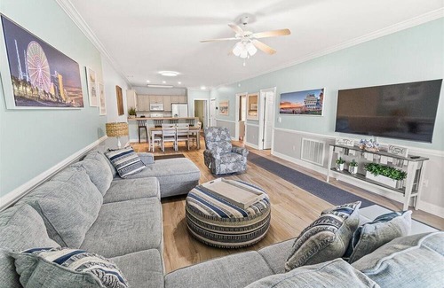 Central Myrtle Beach Condo | 3-bedroom condo in awesome Myrtle Beach with WiFi, AC