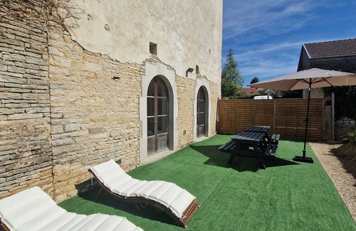 Molesme House | Maison de groupe en Bourgogne : L'Antre Amis - spacieuse pour famille et amis